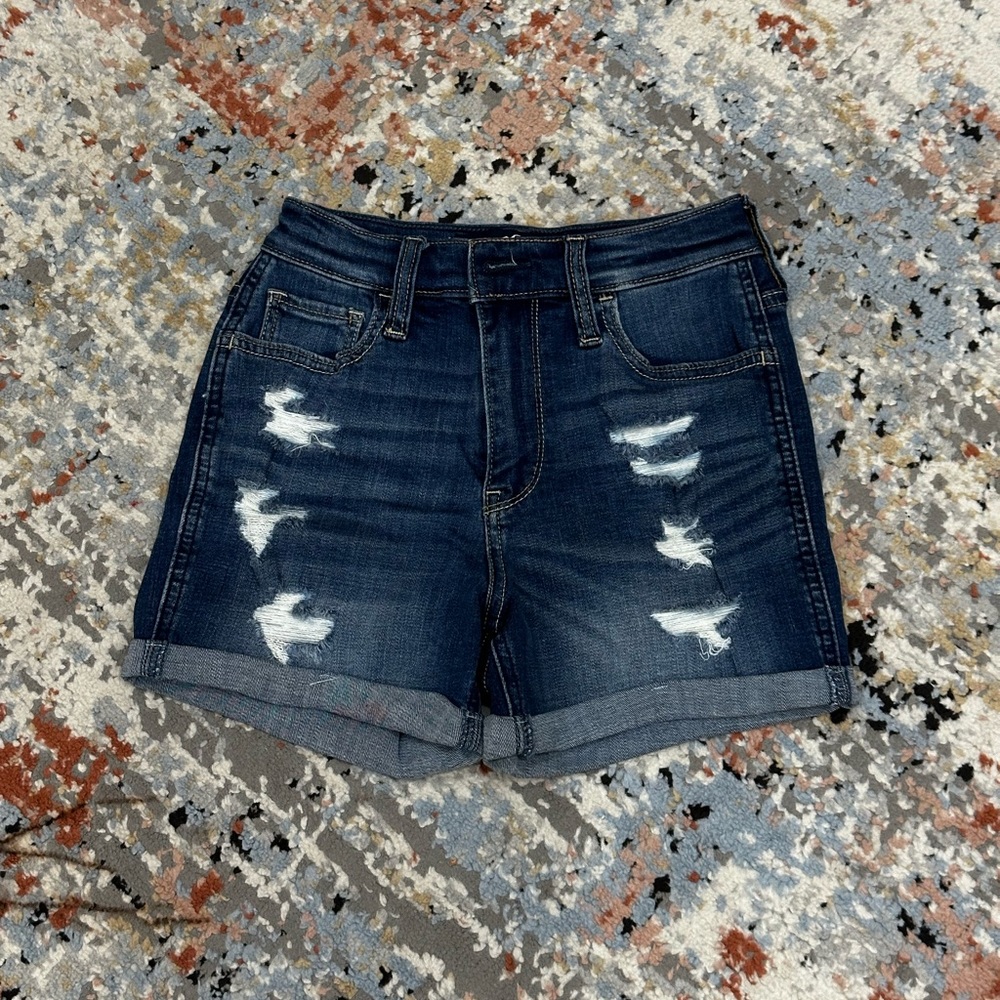 Hollister High-Rise Short 3”